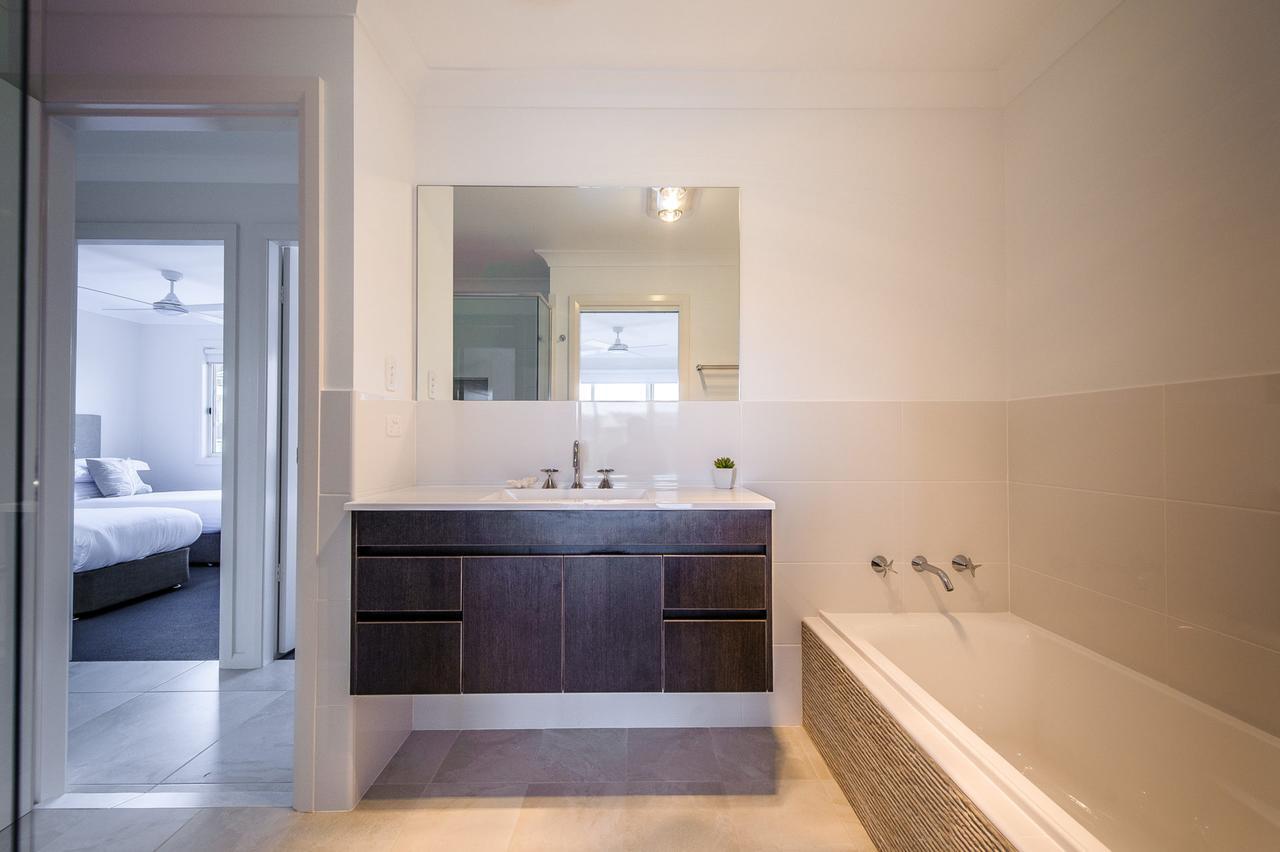 Escape At Nobbys Executive Townhouse 1 74 Pacific Drive * Port Macquarie