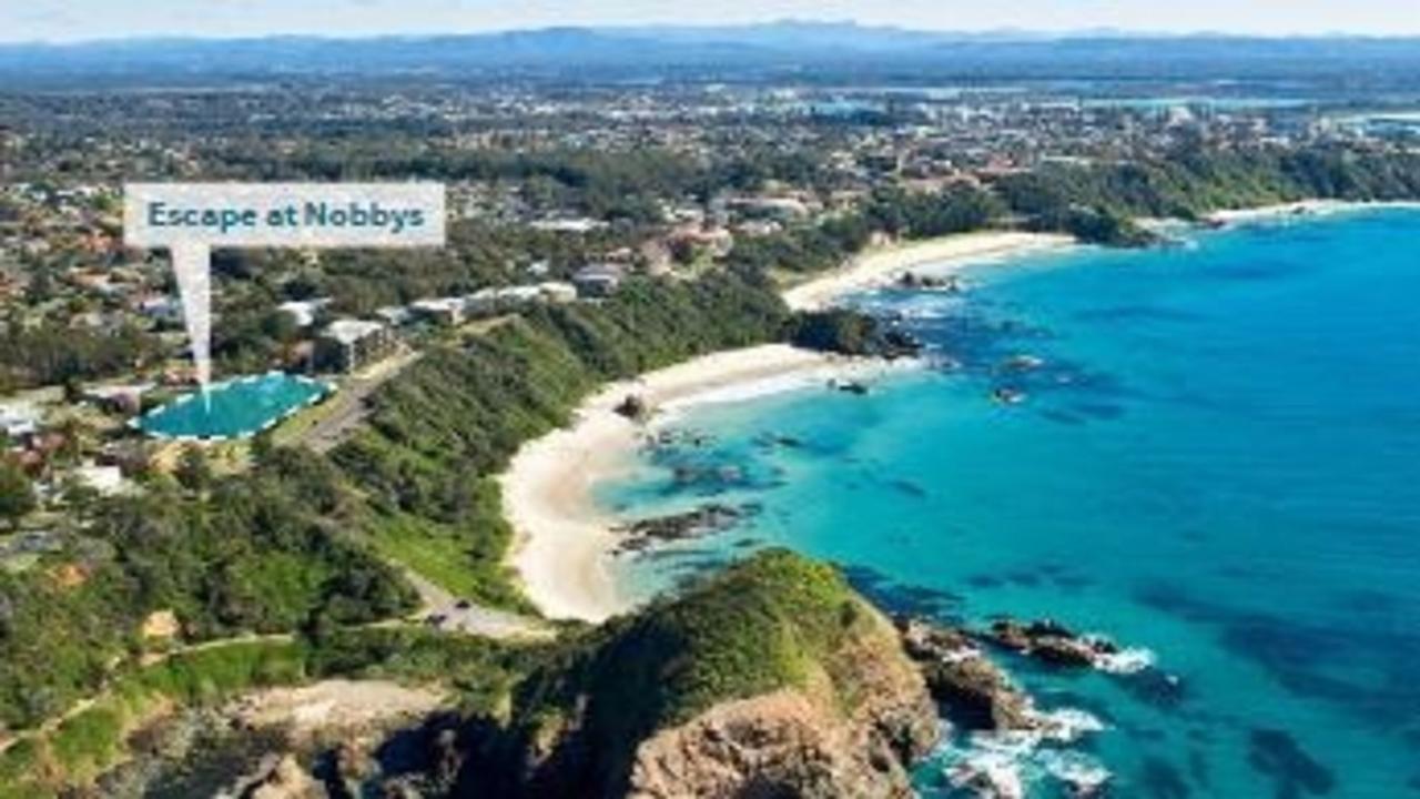Villa Escape At Nobbys Executive Townhouse 1 74 Pacific Drive *