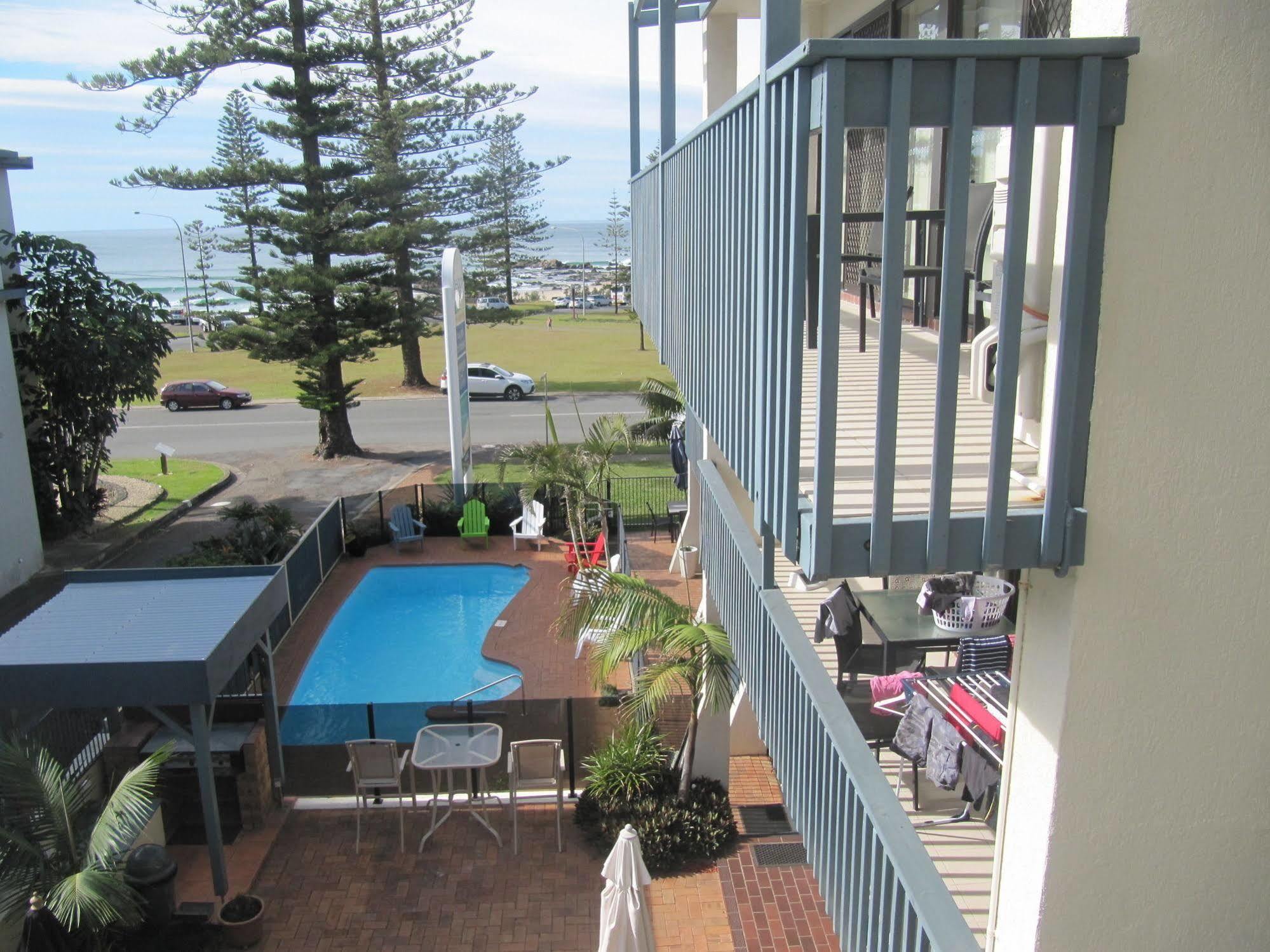 Aparthotel Beach House Holiday