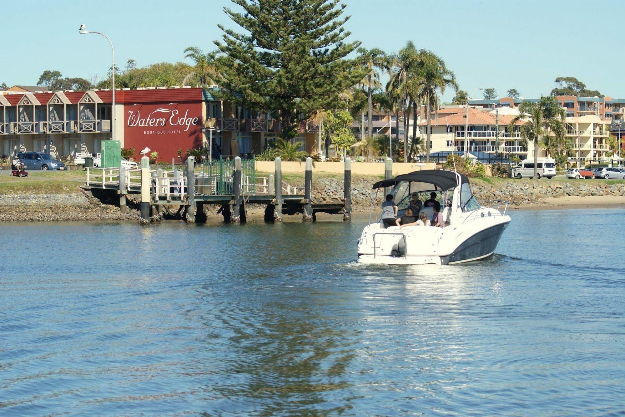 Resort Comfort Waters Edge Port Macquarie