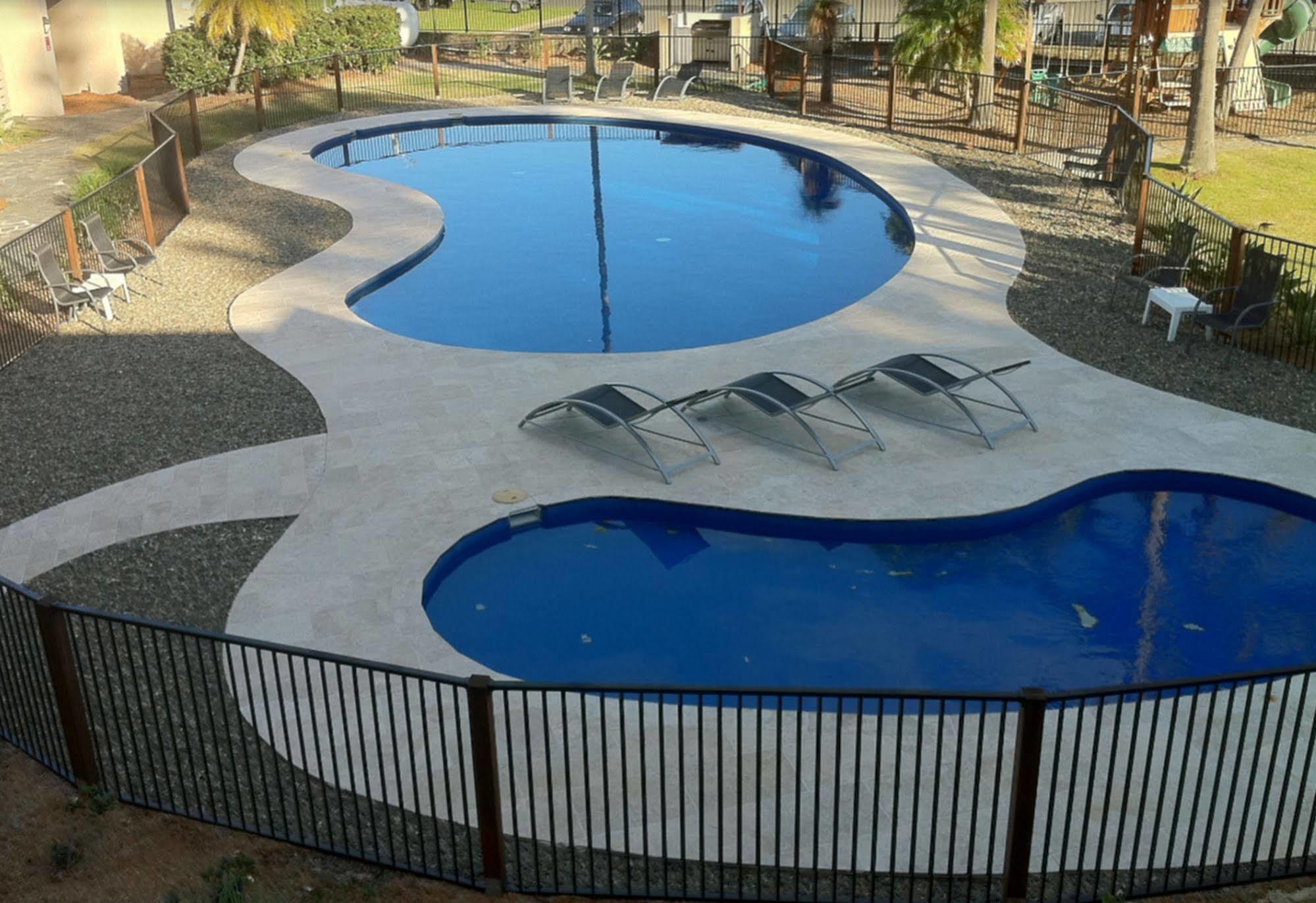 Comfort Waters Edge Resort 4*