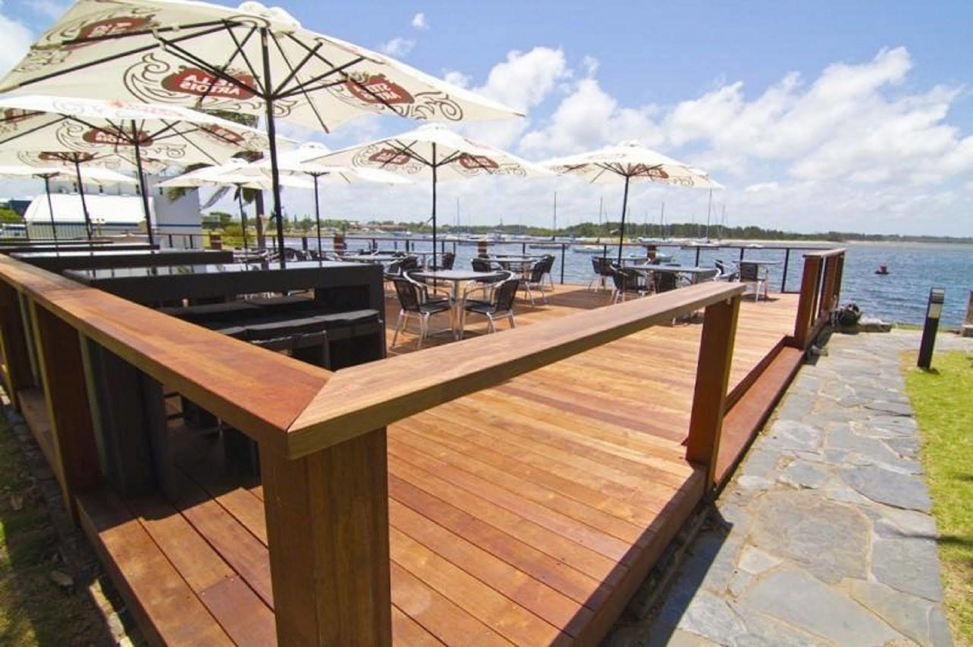 Resort Comfort Waters Edge 4*