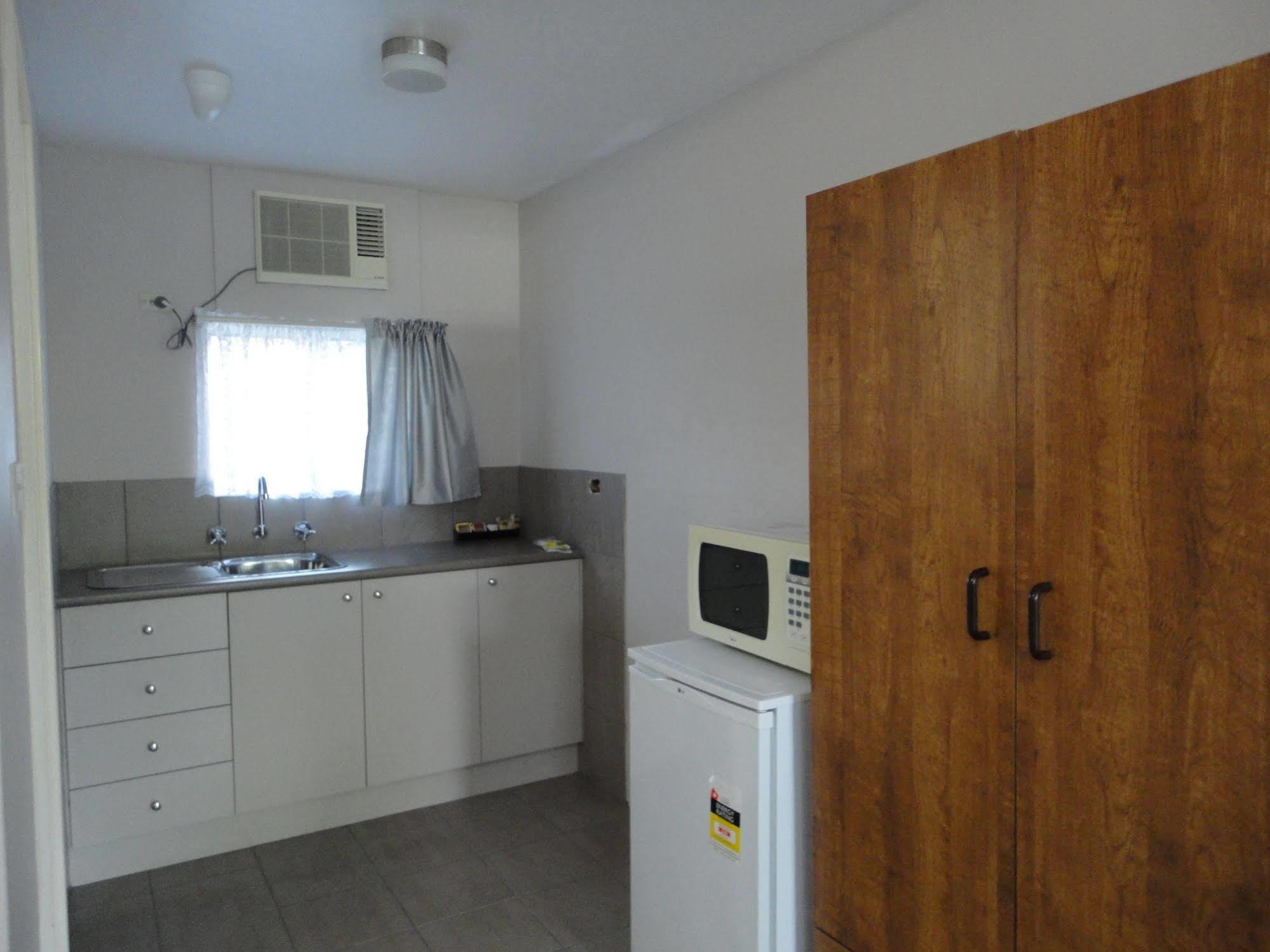 Motel Surf Port 4*