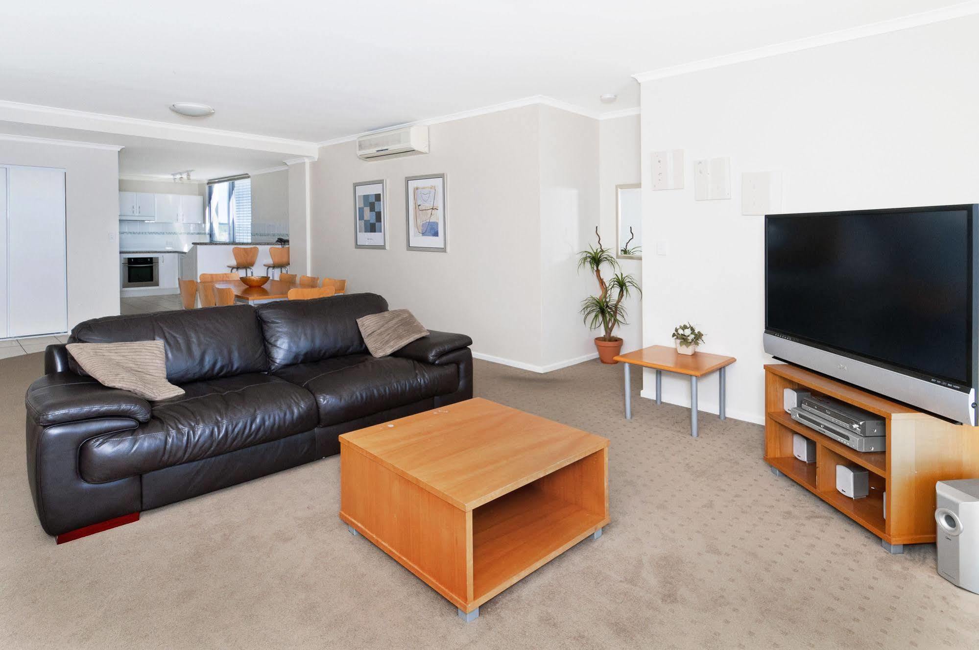 Ki-ea Aparthotel 4*