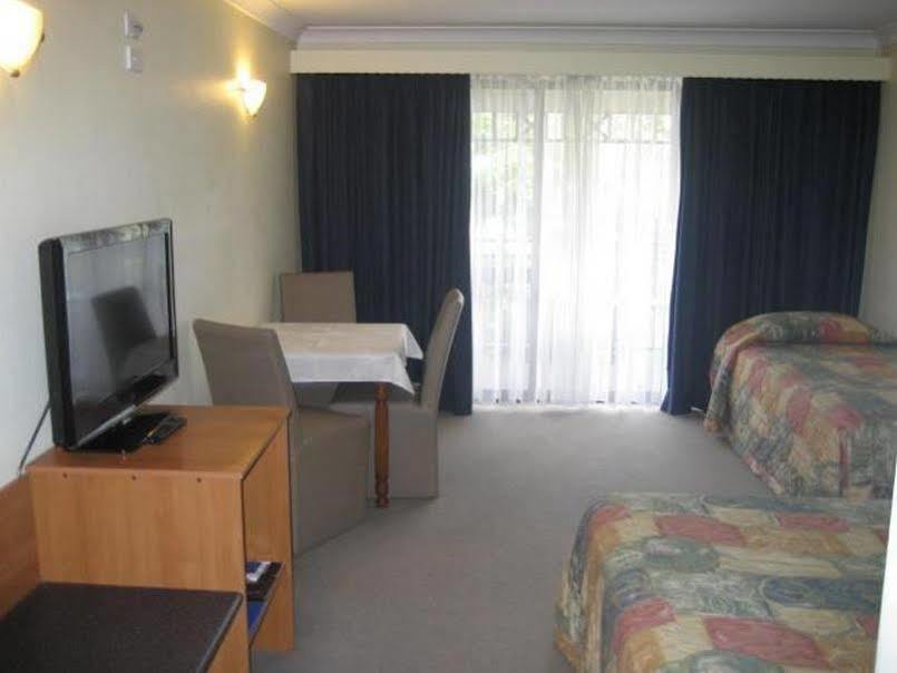 Motel Town Motor