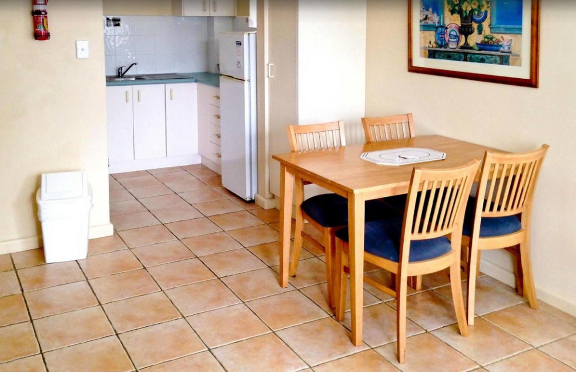 Oxley Cove Aparthotel 3*