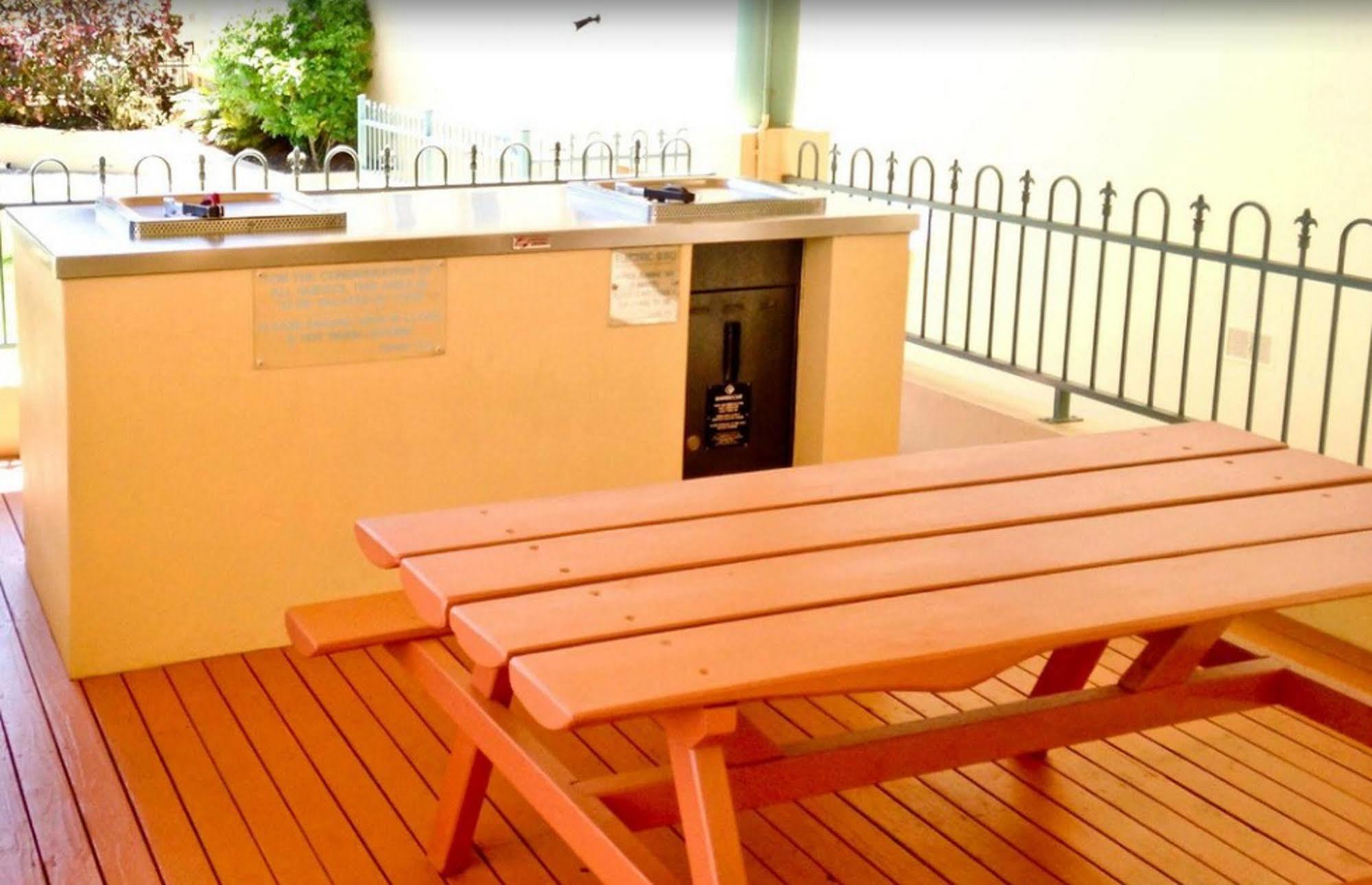 Oxley Cove Aparthotel Port Macquarie