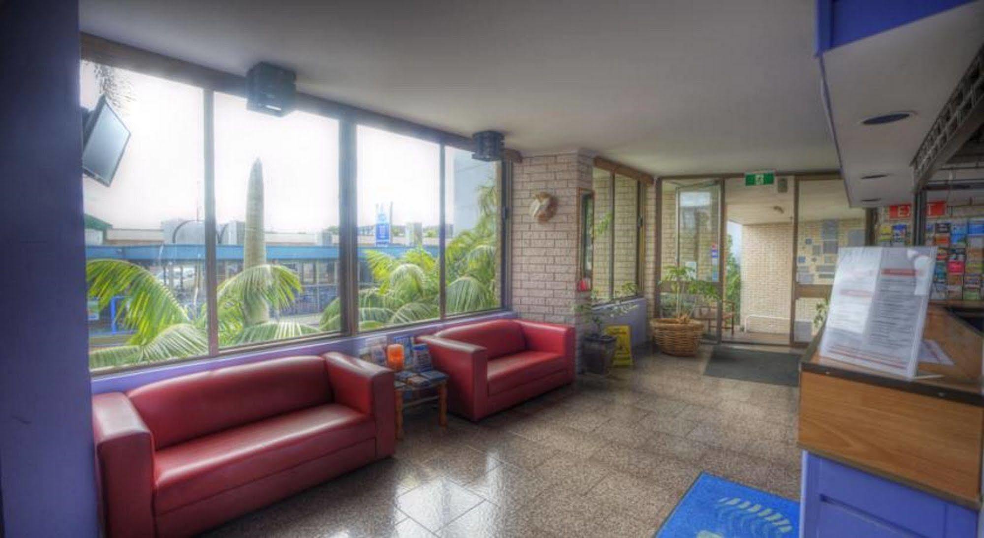 Palm Court Motor Motel