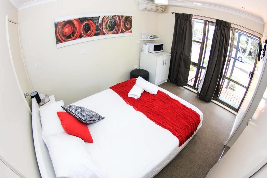 Narimba Motel