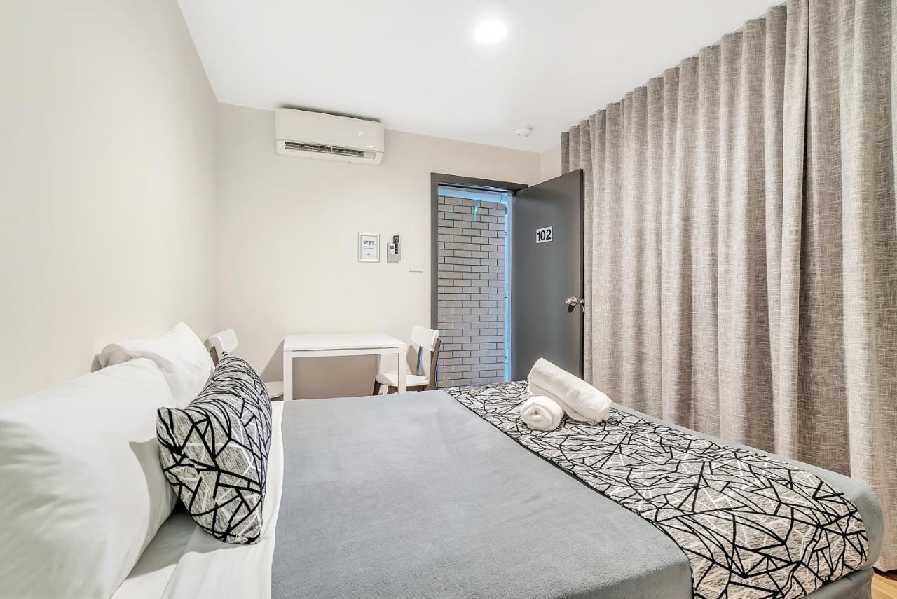 Surf Port Motel 4*