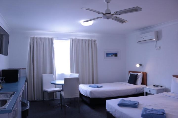 Port O'call 3*