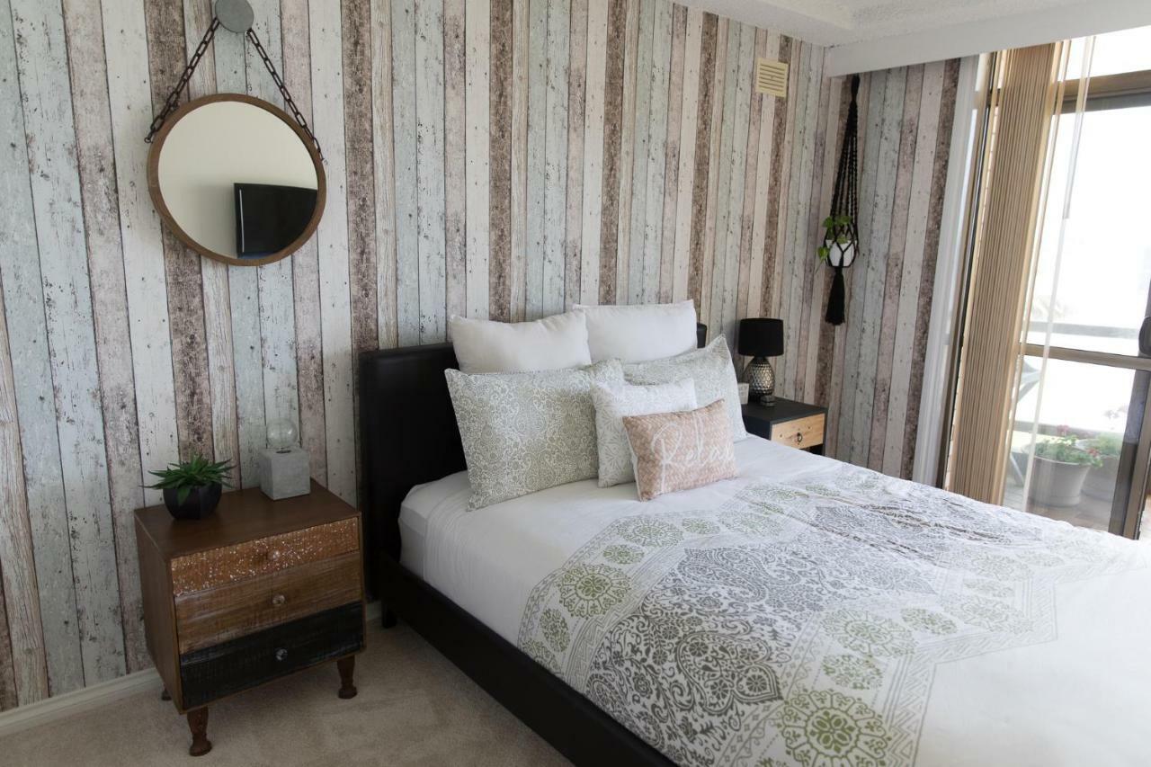 Apartment Beauty At The - Modern Beachfront Port Macquarie