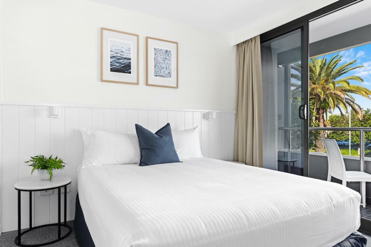 The Mid Pacific 4*