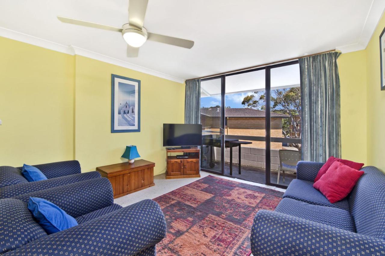 Berdella Park 25 6 Flynn Street Apartment *