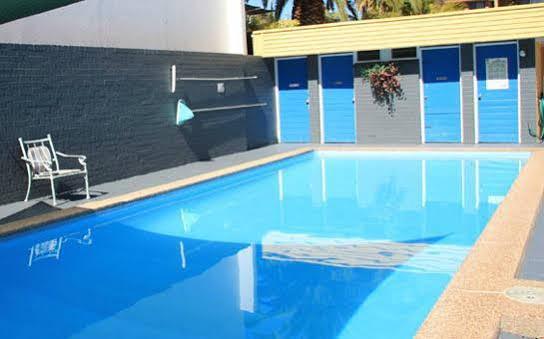 Waterview Aparthotel 3*