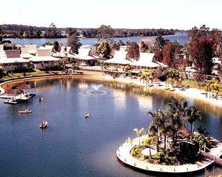 Hotel The Club At Village Port Macquarie
