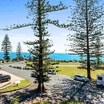 Beach House Holiday Apartments