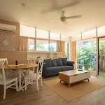 Ocean Breeze Motel