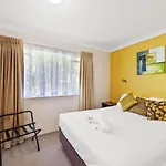 Beach House Holiday Apartments