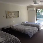 Settlers Inn