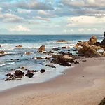 Perfect Family Holiday Apartment - Flynns Beach