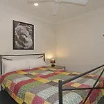 Laurel 12
