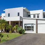 Sunshine Deluxe Port Macquarie