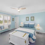Lighthouse Vaccay - Family Beach House With Pool