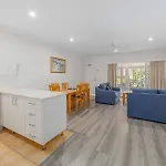 Unit 18 55 Pacific Drive Beachfront Apartments