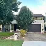 Fi\'S Relaxing Beach House
