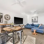 2 Bedroom Coastal Getaway With Ocean Views!