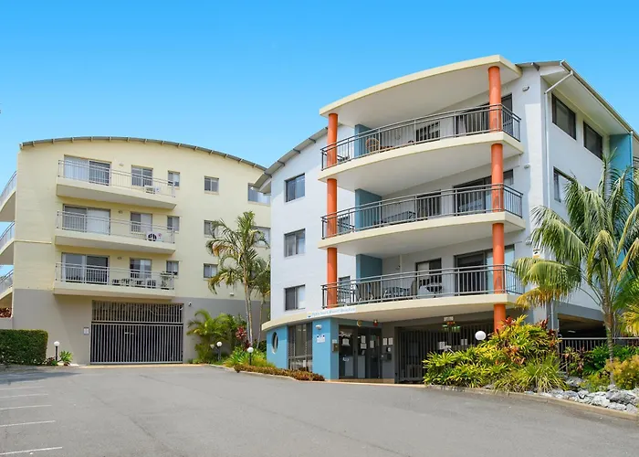 Flynns Beach Resort