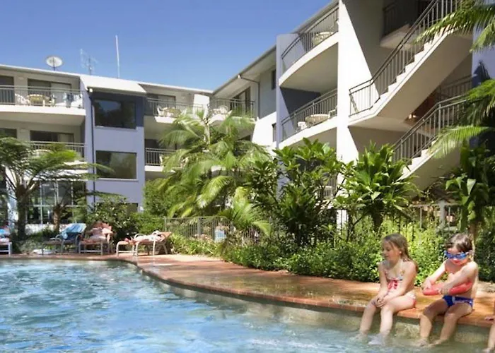 Flynns Beach Resort