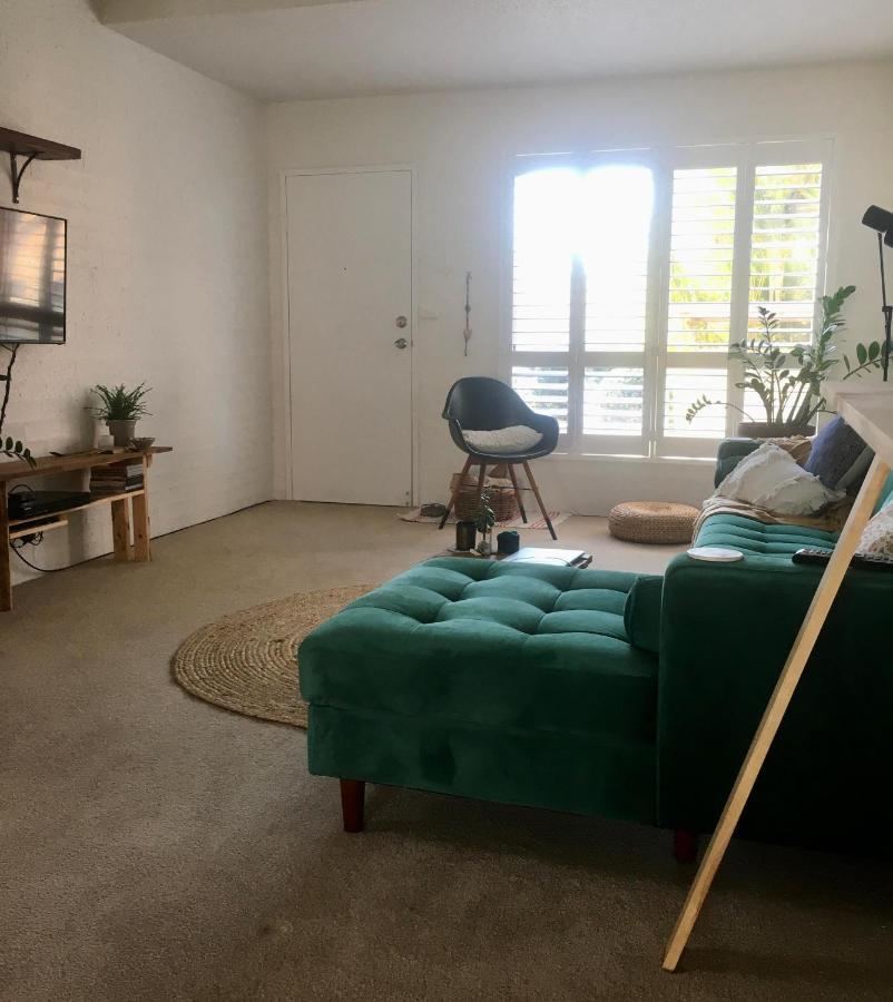 Entire Townhouse.fresh & Cosy.stones Throw From The Beach/town.perfect Getaway!! Villa