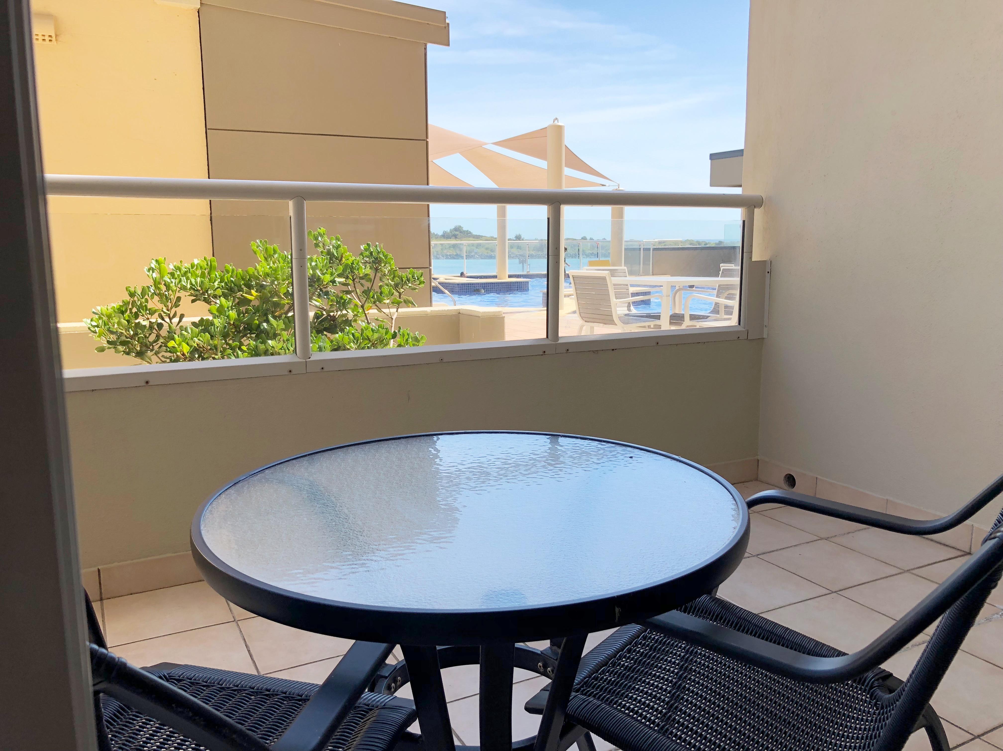 Rydges Hotel 4*