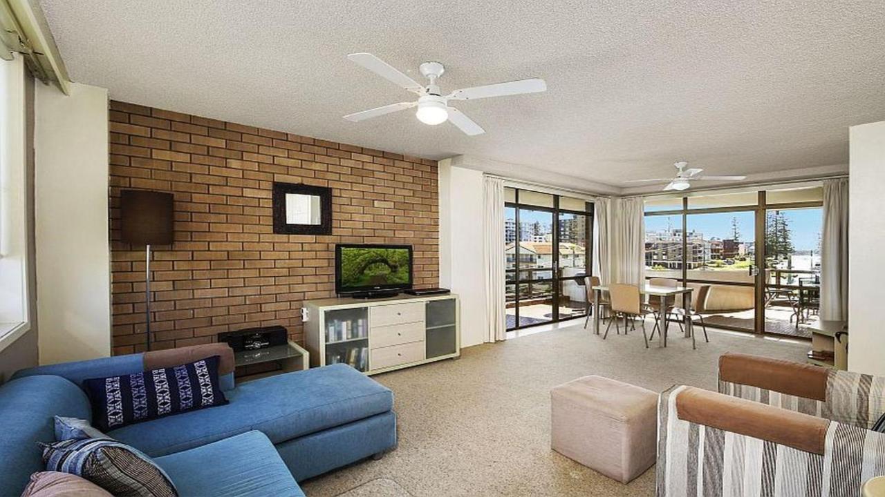 Fountain Court 20 Apartment *
