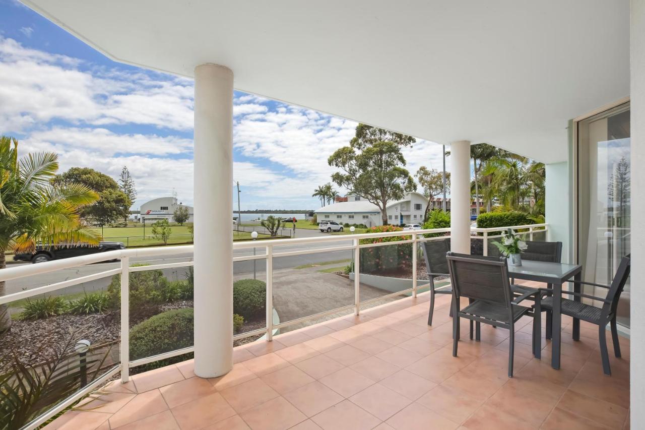 Westport Palms 2 *