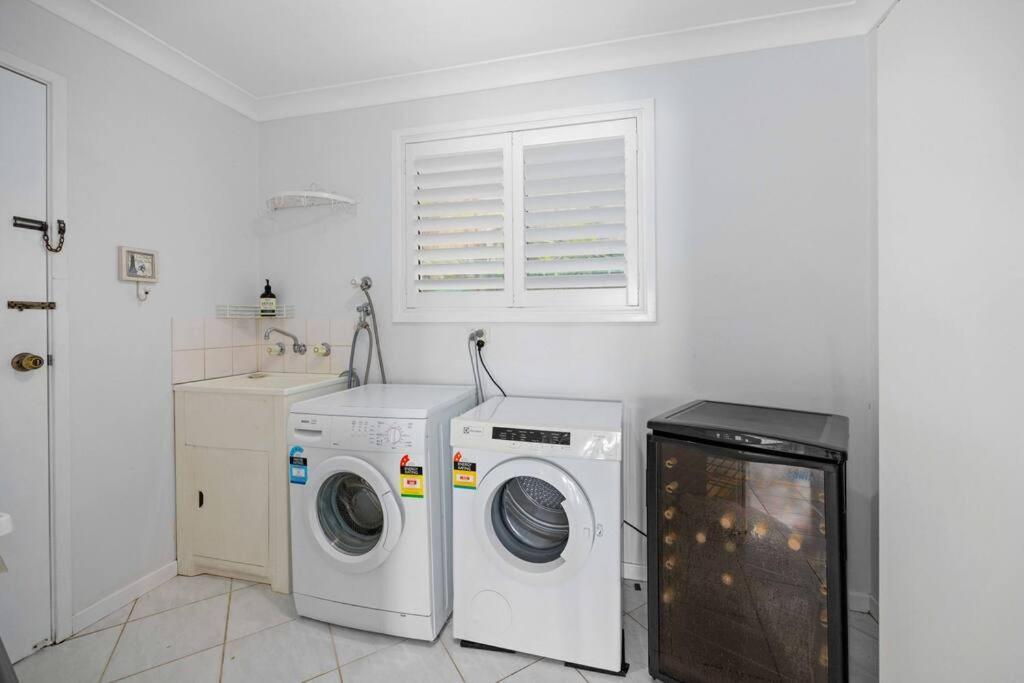 Lighthouse Vaccay - Family House With Pool * Port Macquarie