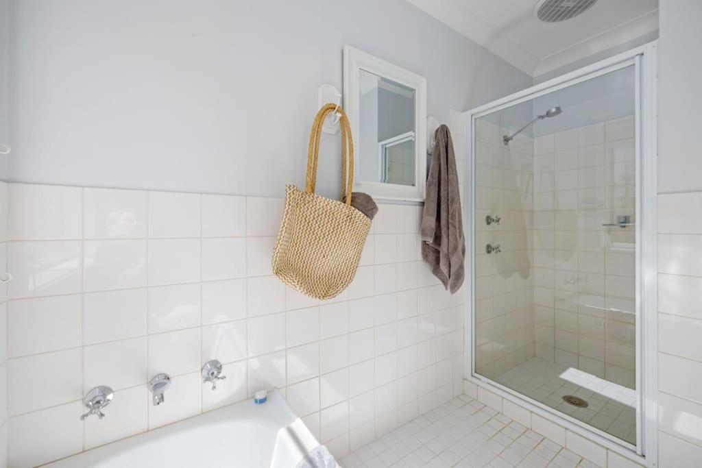 Lighthouse Vaccay - Family House With Pool * Port Macquarie