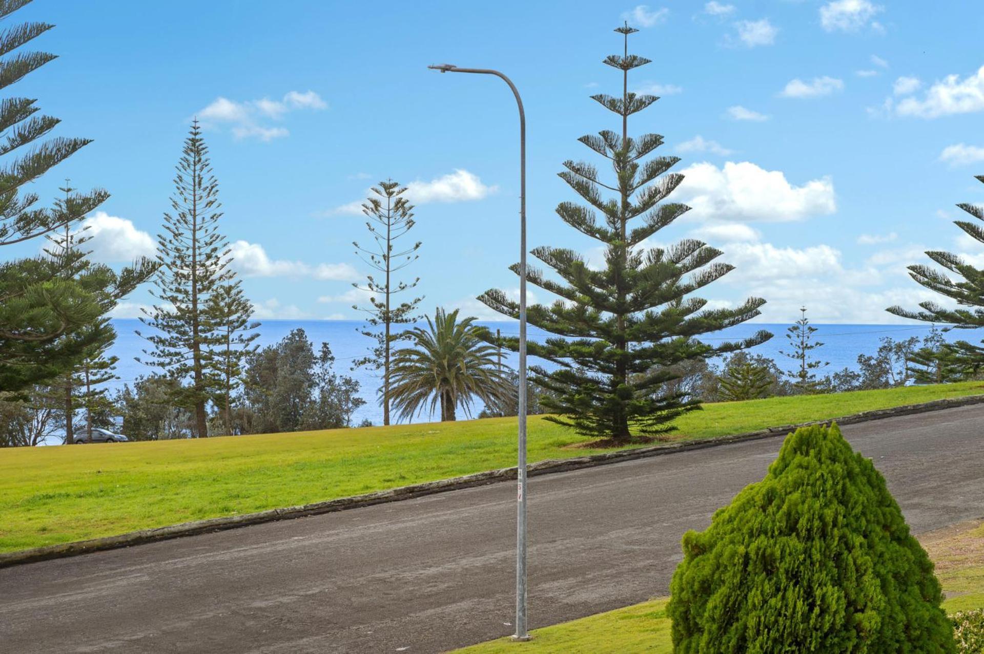 Harbourwatch 11 18 Burrawan Street * Port Macquarie