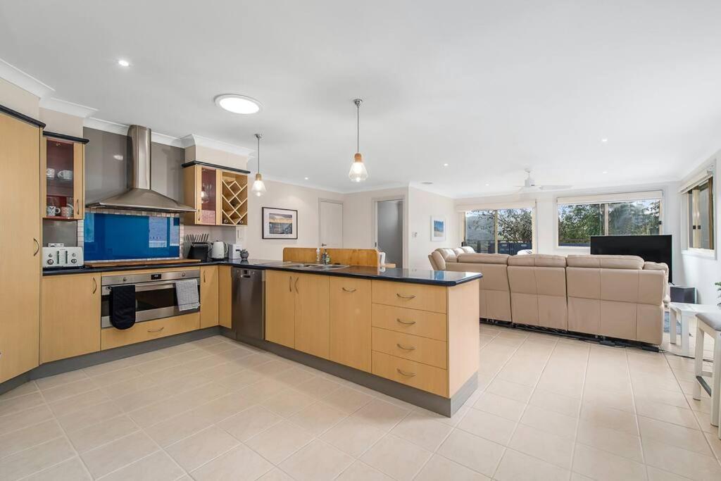 Holiday home Alkira - Comfy With Pool *