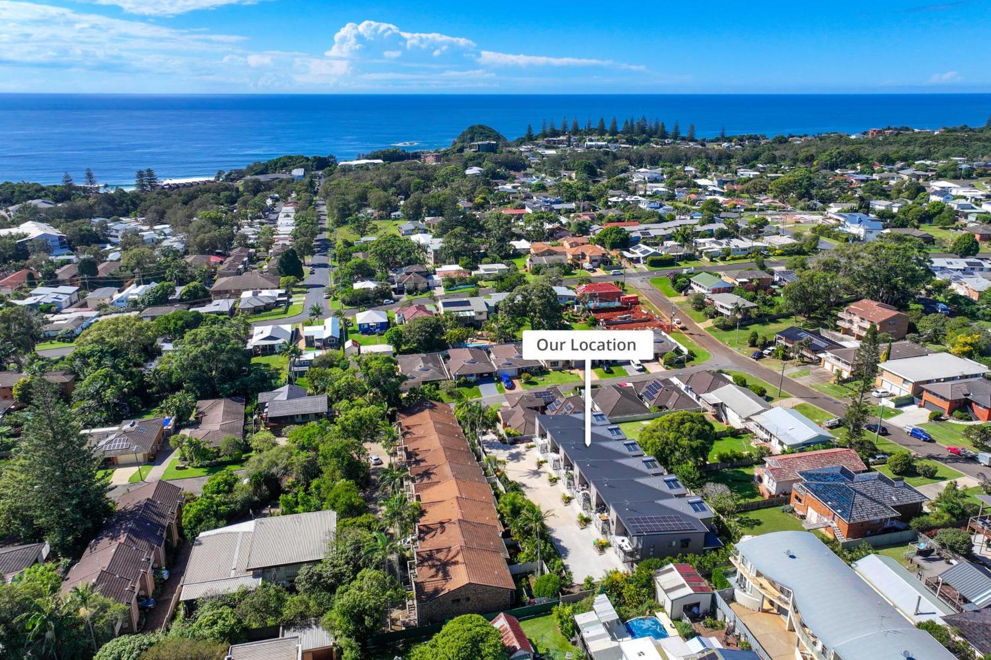 Spacious 4br W/ Water Views Port Macquarie