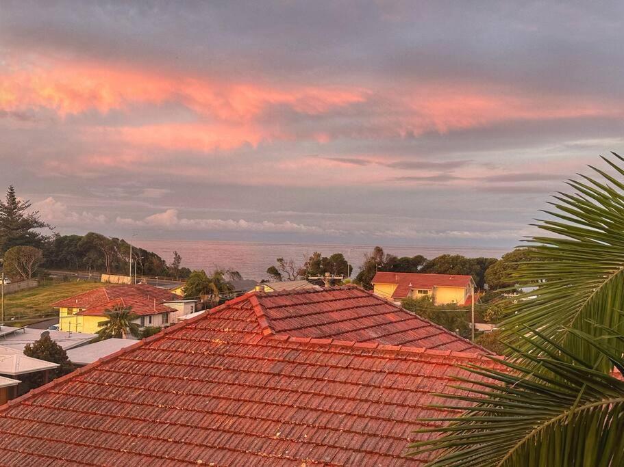 2 Bedroom Coastal Getaway With Ocean Views! Apartamento *