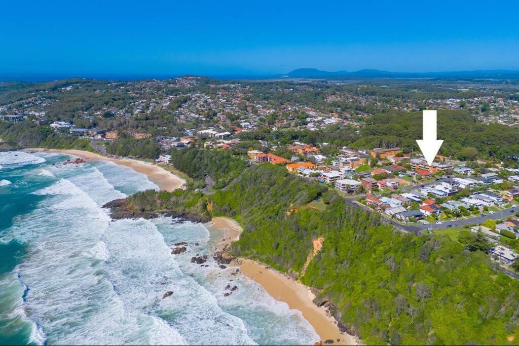 2 Bedroom Coastal Getaway With Ocean Views! * Port Macquarie