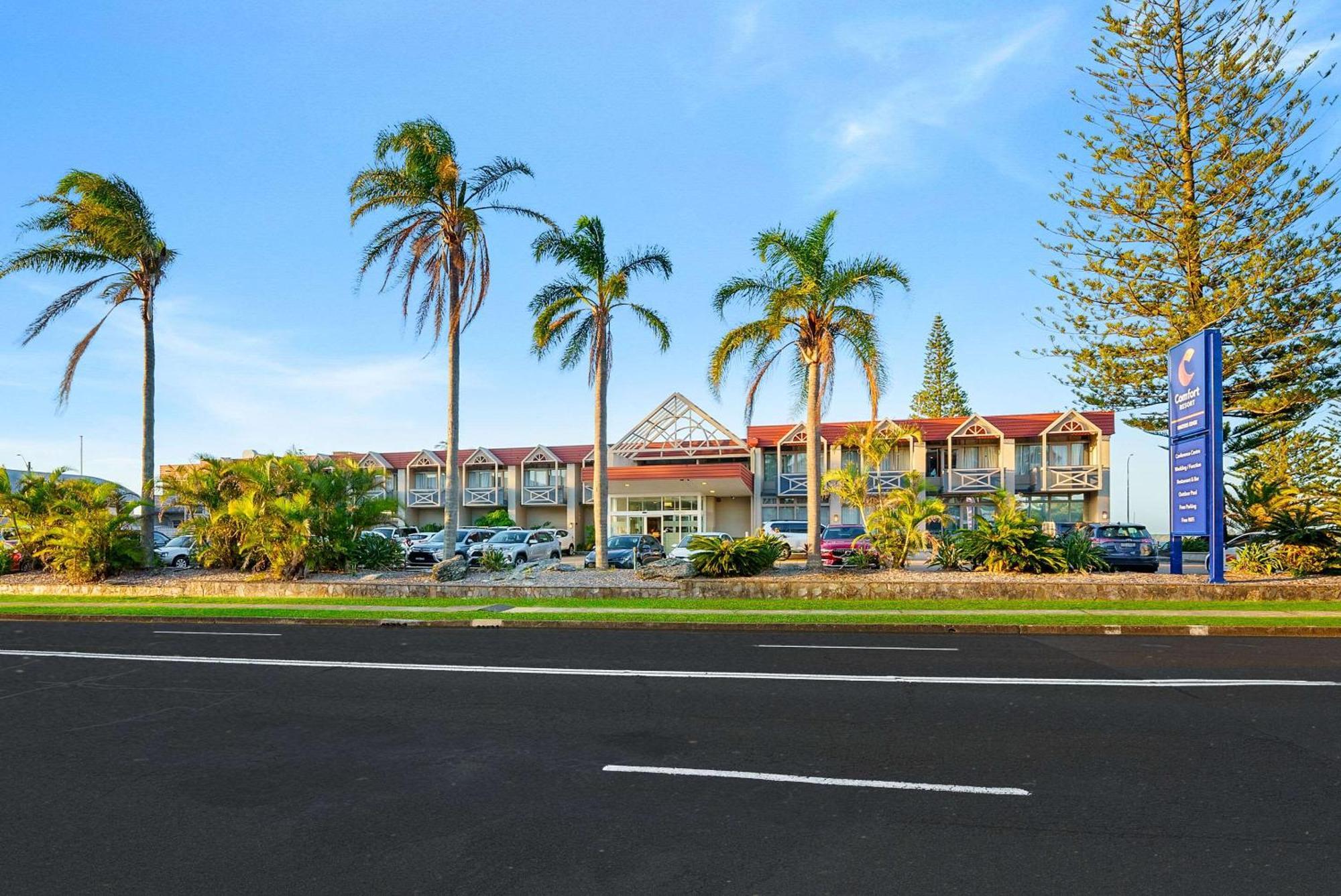 Resort Comfort Waters Edge 4*