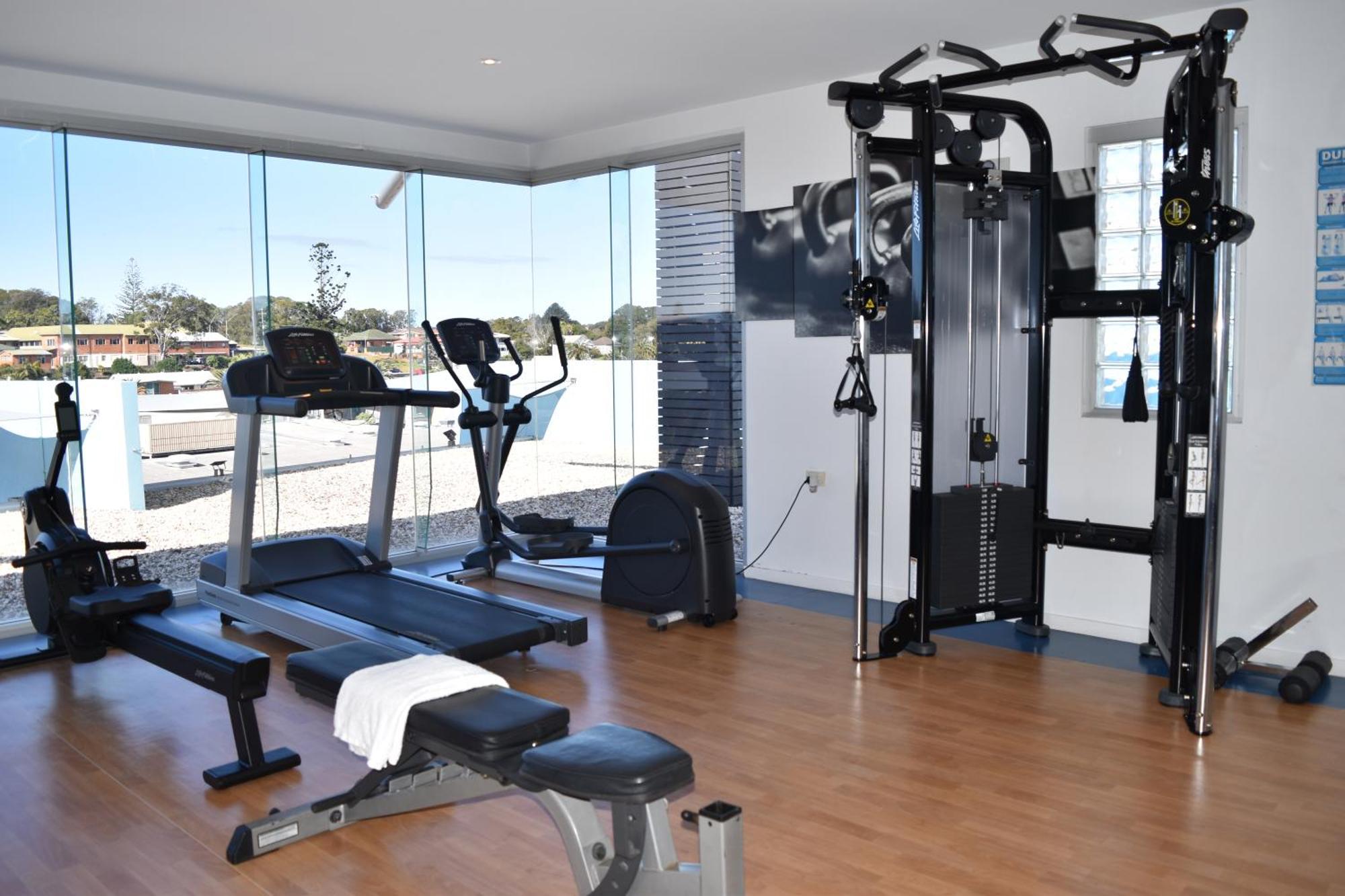 Mantra Quayside 4*