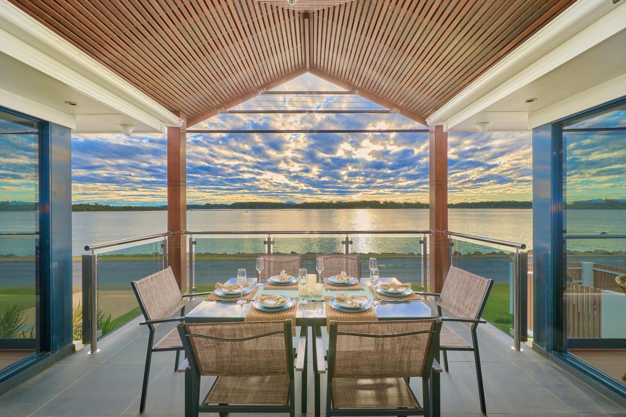 Riverside Luxury * Port Macquarie