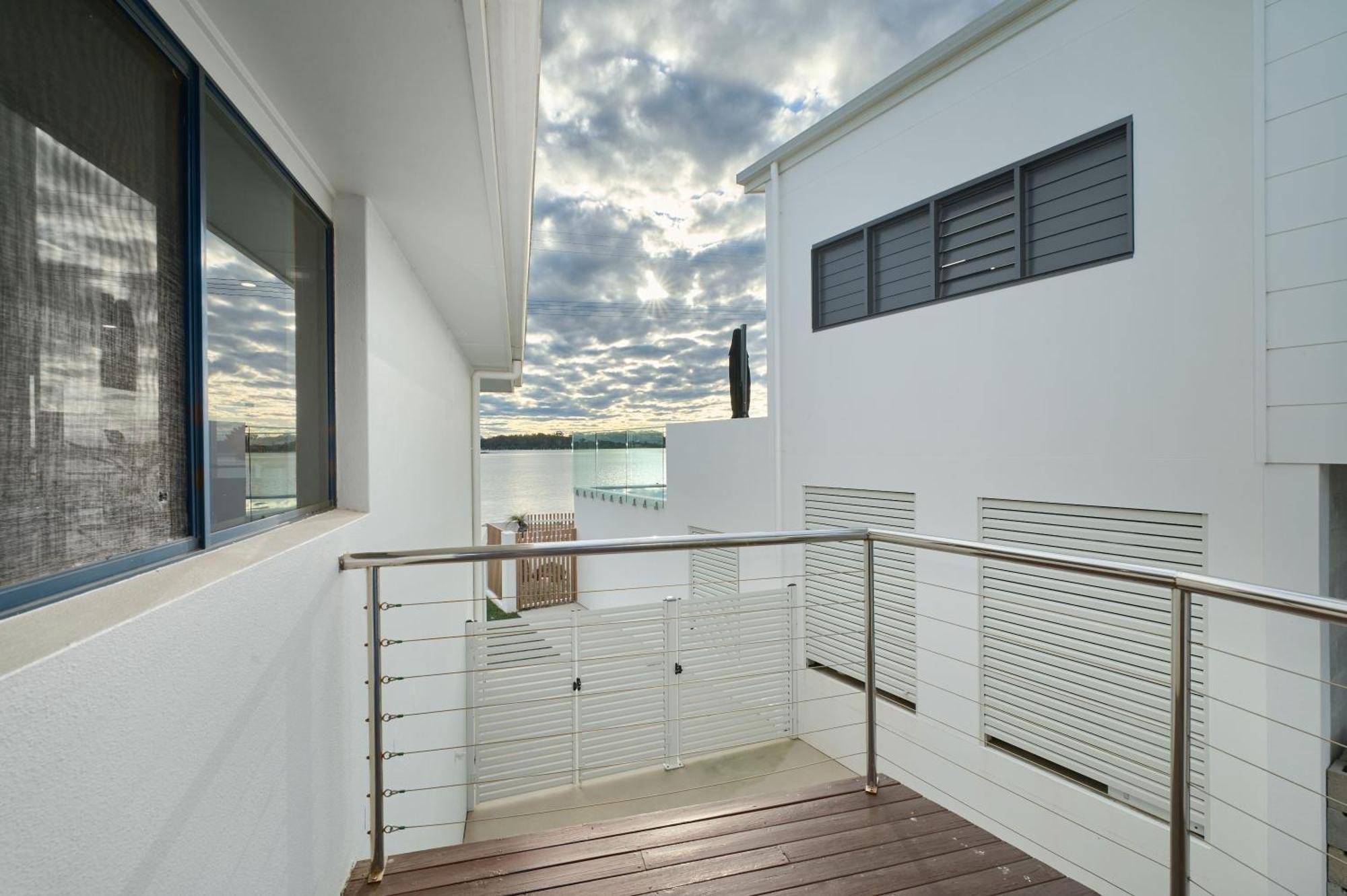 Riverside Luxury