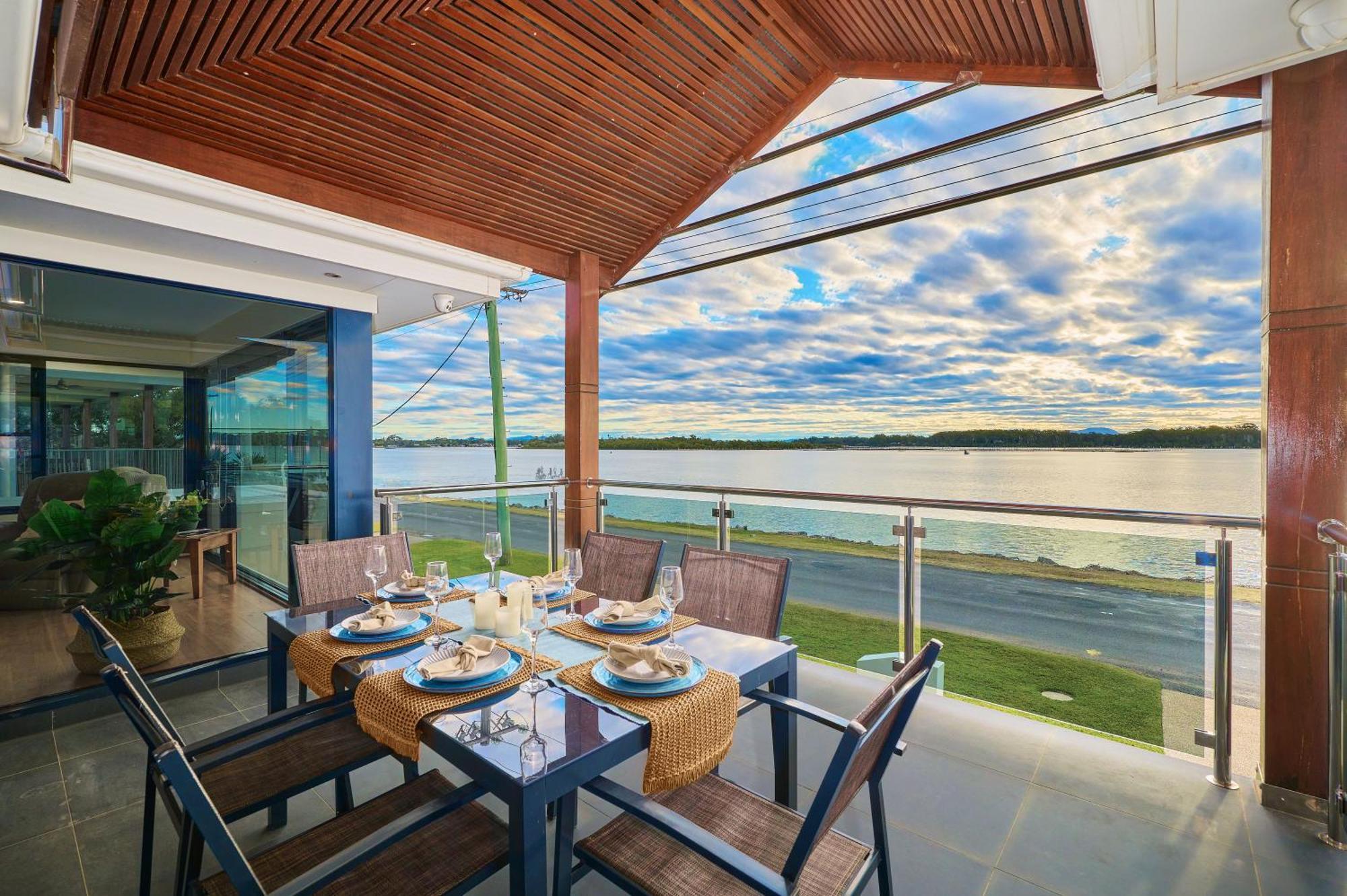 Holiday home Riverside Luxury Port Macquarie
