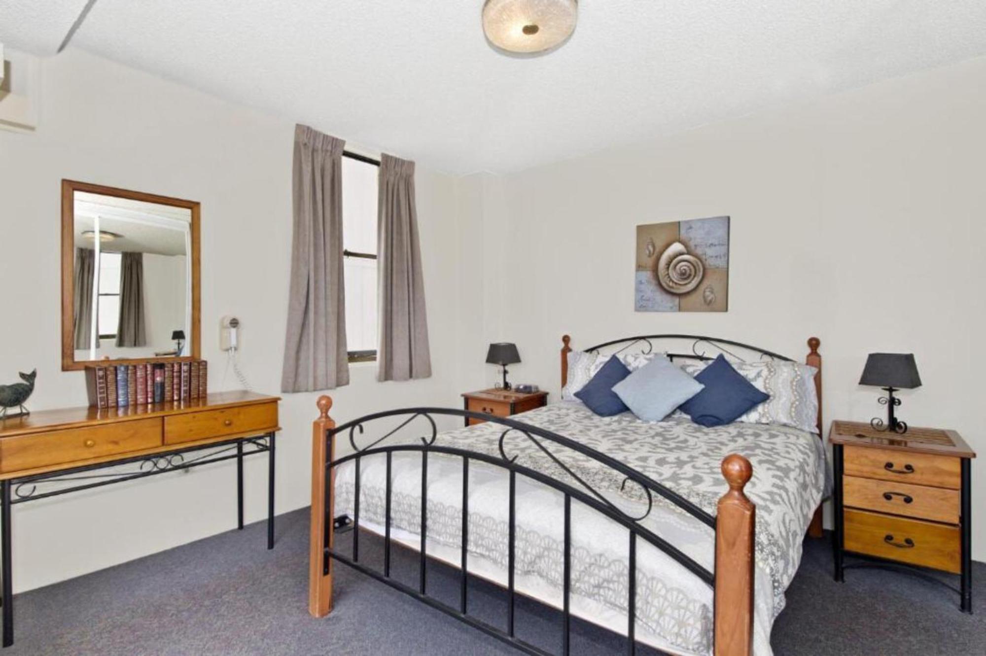 Tasman Towers 9 3 Munster Street Apartment